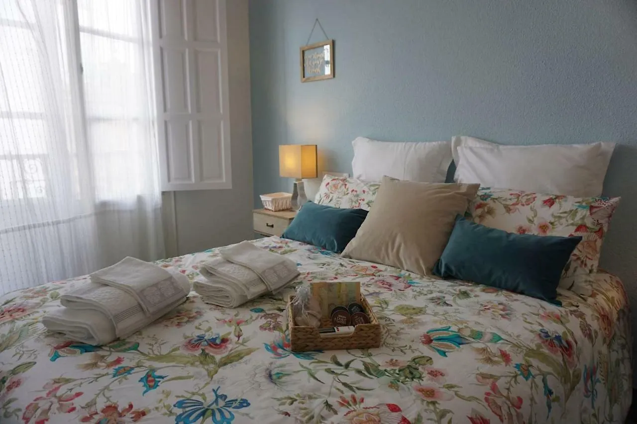Apartamento Perfecto Para Ver La Semana Santa De Sevilla  0*, Seville Spain